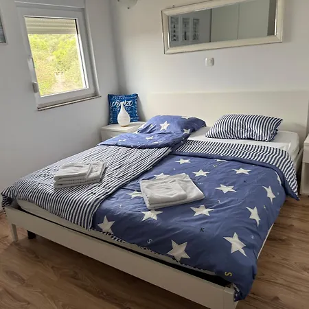 Apartman Lorenzo *