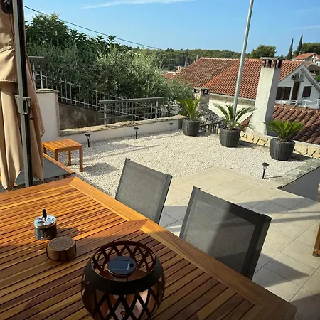 Lorenzo Apartment